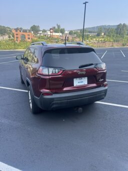 Used 2019 JEEP CHEROKEE LATITUDE SUV, MAROON 2.4L Gas FWD