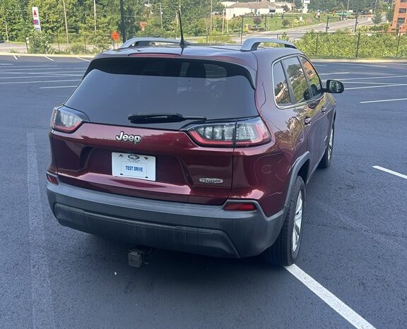 
								Used 2019 JEEP CHEROKEE LATITUDE SUV, MAROON 2.4L Gas FWD full									