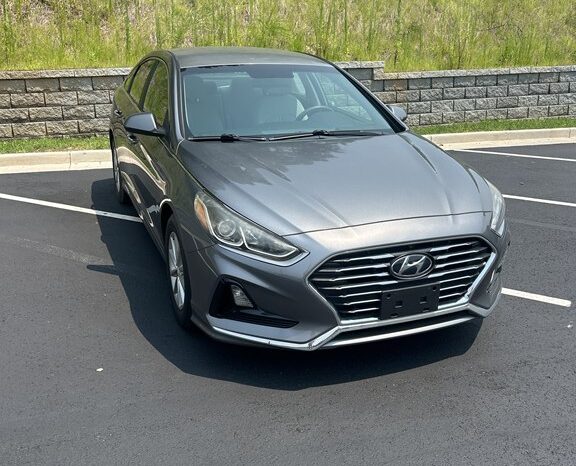 
								Used 2019 HYUNDAI SONATA ECO Sedan, GREY 1.6L Gas FWD full									