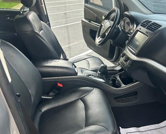 
								Used 2019 DODGE JOURNEY GT SUV, SILVER 3.6L Gas AWD full									