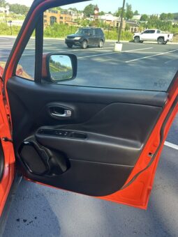 
										Used 2018 JEEP RENEGADE LATITUDE SUV, ORANGE 2.4L Flex FWD full									
