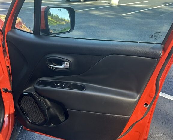 
								Used 2018 JEEP RENEGADE LATITUDE SUV, ORANGE 2.4L Flex FWD full									