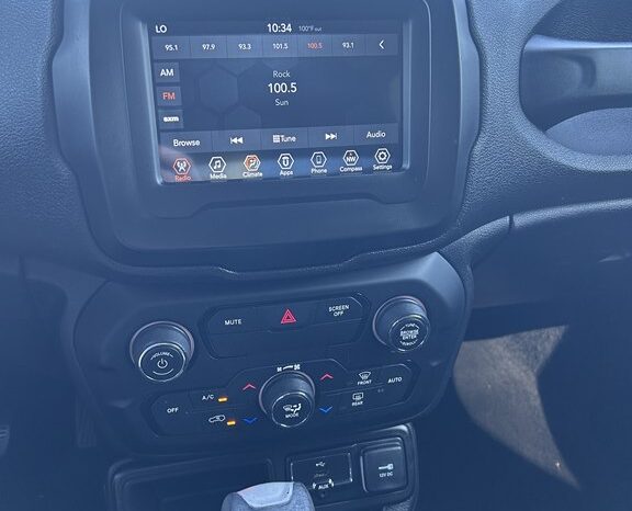 
								Used 2018 JEEP RENEGADE LATITUDE SUV, ORANGE 2.4L Flex FWD full									