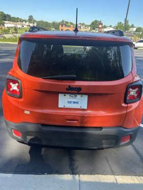 Used 2018 JEEP RENEGADE LATITUDE SUV, ORANGE 2.4L Flex FWD