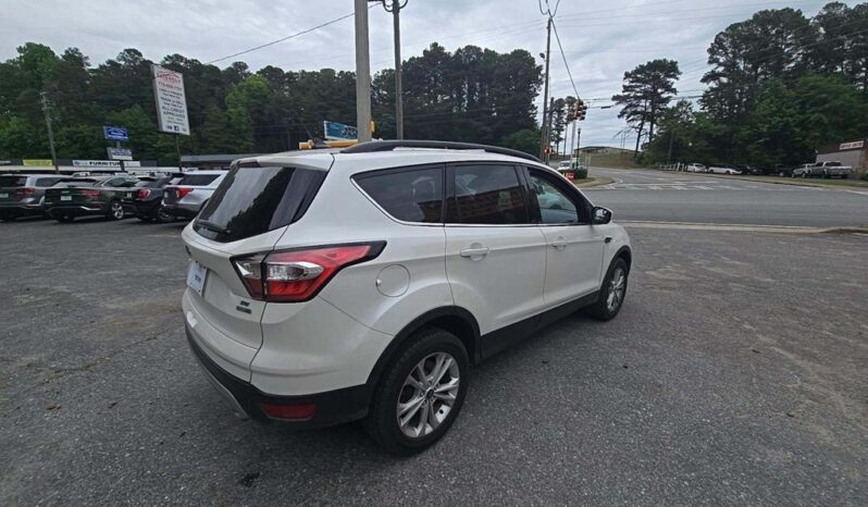 
								Used 2018 FORD ESCAPE SE SUV, WHITE 1.5L Gas AWD full									