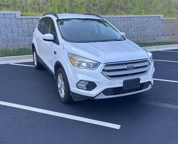 
								Used 2018 FORD ESCAPE SE SUV, WHITE 1.5L Gas AWD full									