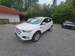 
										Used 2018 FORD ESCAPE SE SUV, WHITE 1.5L Gas AWD full									
