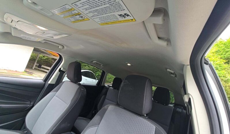 
								Used 2018 FORD ESCAPE SE SUV, WHITE 1.5L Gas AWD full									