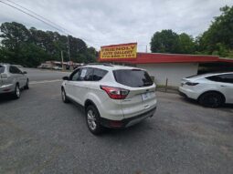 
										Used 2018 FORD ESCAPE SE SUV, WHITE 1.5L Gas AWD full									