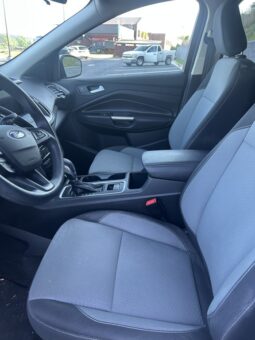 
										Used 2018 FORD ESCAPE SE SUV, WHITE 1.5L Gas AWD full									