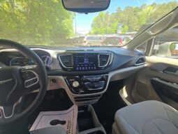 
										Used 2017 CHRYSLER PACIFICA HYBRID TOURING PLUS Mini-Van, SILVER 3.6L Other FWD full									