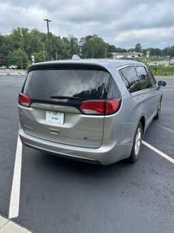 
										Used 2017 CHRYSLER PACIFICA HYBRID TOURING PLUS Mini-Van, SILVER 3.6L Other FWD full									