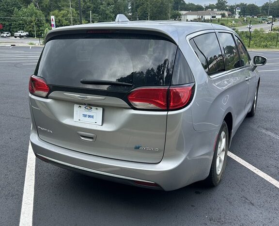 
								Used 2017 CHRYSLER PACIFICA HYBRID TOURING PLUS Mini-Van, SILVER 3.6L Other FWD full									