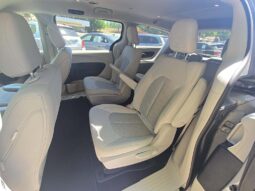 
										Used 2017 CHRYSLER PACIFICA HYBRID TOURING PLUS Mini-Van, SILVER 3.6L Other FWD full									