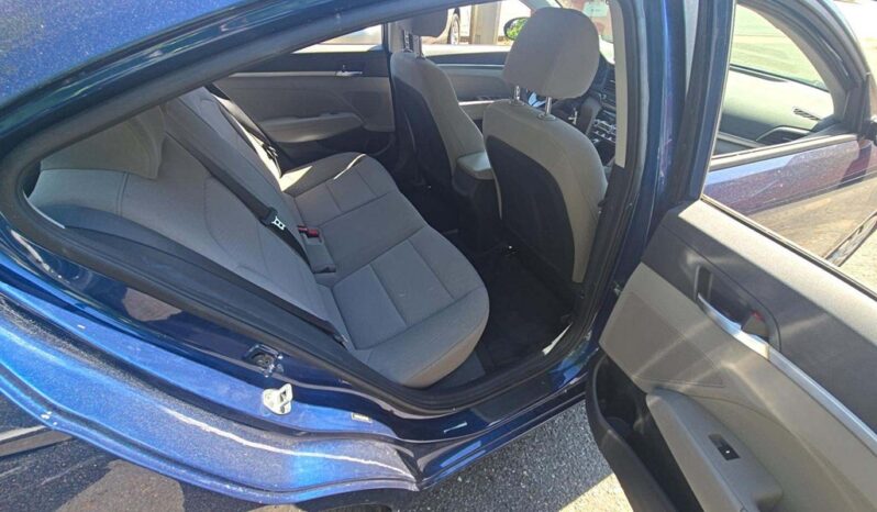 
								Used 2020 HYUNDAI ELANTRA SE Sedan, BLUE 2.0L Gas FWD full									