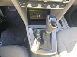 
										Used 2020 HYUNDAI ELANTRA SE Sedan, BLUE 2.0L Gas FWD full									