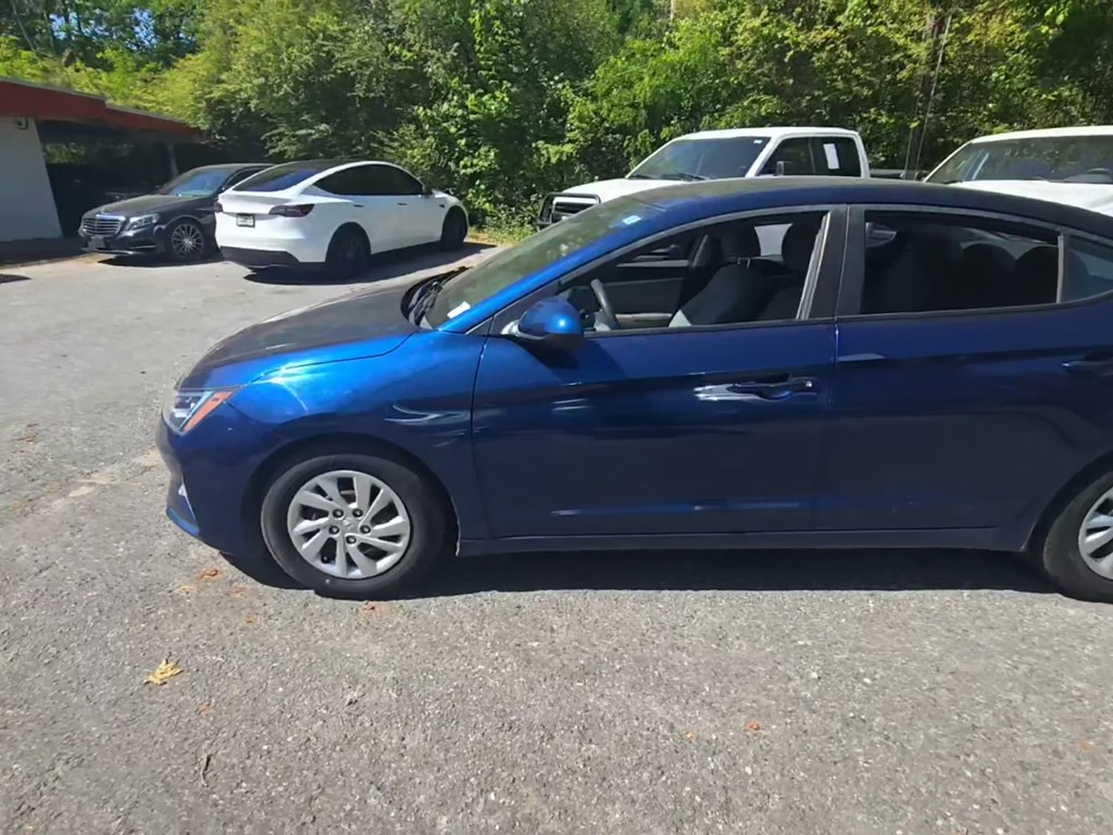 Used 2020 HYUNDAI ELANTRA SE Sedan, BLUE 2.0L Gas FWD