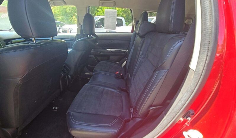 
								Used 2020 MITSUBISHI OUTLANDER SE SUV, RED 2.4L Gas FWD full									