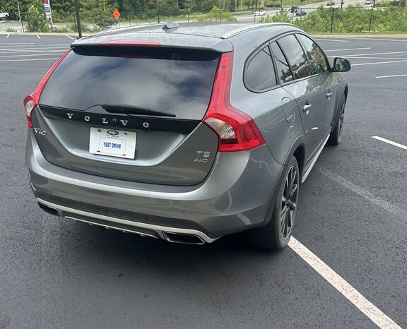 
								Used 2016 VOLVO V60 CROSS COUNT T5 Wagon, GREY 2.5L Gas AWD full									