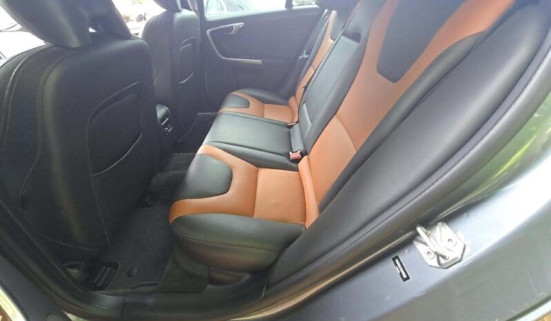 
								Used 2016 VOLVO V60 CROSS COUNT T5 Wagon, GREY 2.5L Gas AWD full									