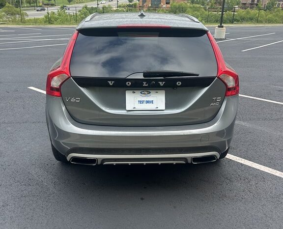 
								Used 2016 VOLVO V60 CROSS COUNT T5 Wagon, GREY 2.5L Gas AWD full									