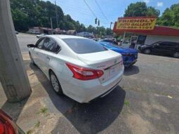 Used 2017 NISSAN ALTIMA 2.5 Sedan, WHITE 2.5L Gas FWD