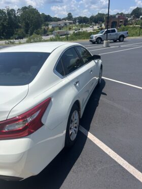 Used 2017 NISSAN ALTIMA 2.5 Sedan, WHITE 2.5L Gas FWD
