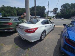 Used 2017 NISSAN ALTIMA 2.5 Sedan, WHITE 2.5L Gas FWD