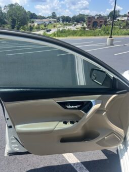 
										Used 2017 NISSAN ALTIMA 2.5 Sedan, WHITE 2.5L Gas FWD full									