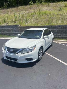 Used 2017 NISSAN ALTIMA 2.5 Sedan, WHITE 2.5L Gas FWD