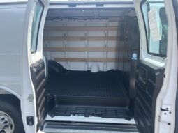 
										Used 2025 CHEVROLET EXPRESS CARGO VAN Sedan, WHITE  Gas full									
