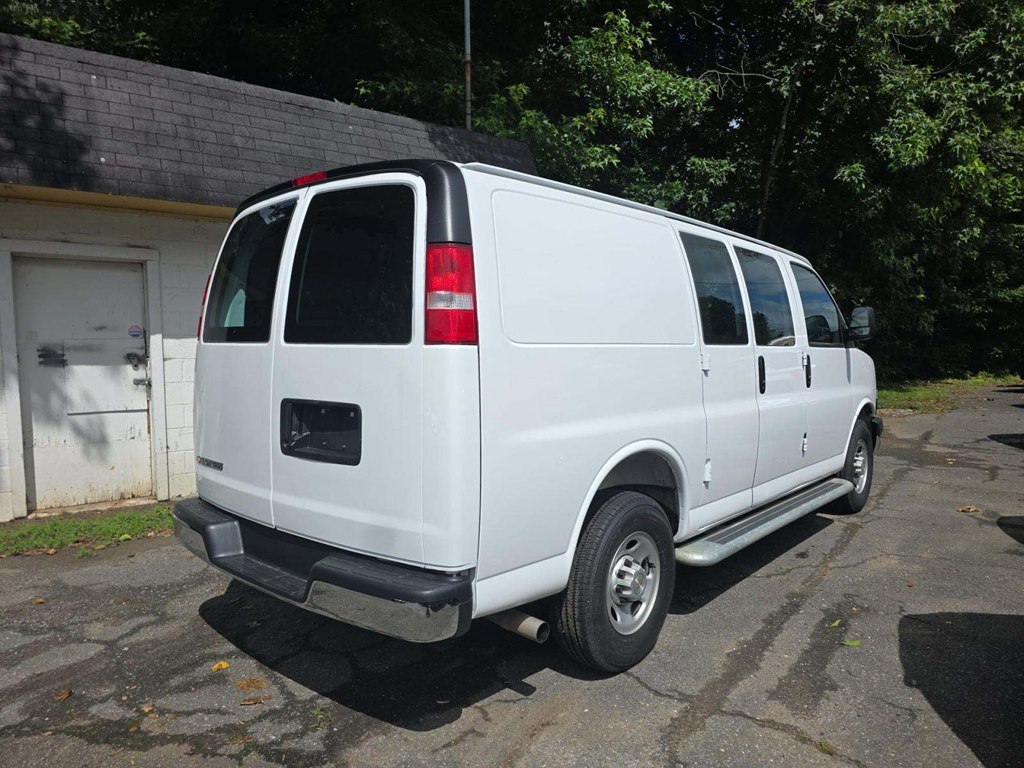 Used 2025 CHEVROLET EXPRESS CARGO VAN Sedan, WHITE  Gas