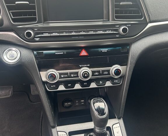 
								Used 2020 HYUNDAI ELANTRA SEL Sedan, GRAY 2.0L Gas FWD full									