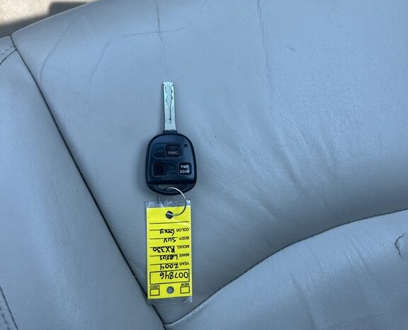 
								Used 2004 LEXUS RX 330 BASE SUV, GREEN 3.3L Gas AWD full									