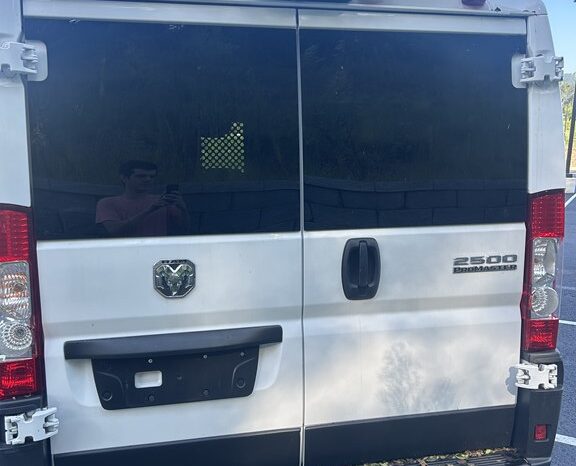 
								Used 2025 RAM PROMASTER TRADESMAN 2500 Full-Size, WHITE 3.6L Gas FWD full									