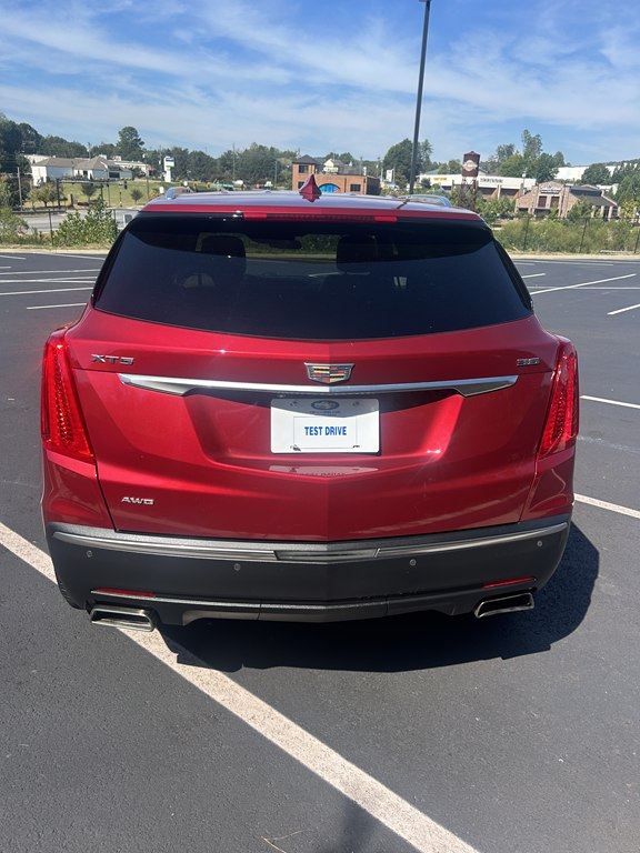 Used 2019 CADILLAC XT5 LUXURY SUV, RED 3.6L Gas 4WD