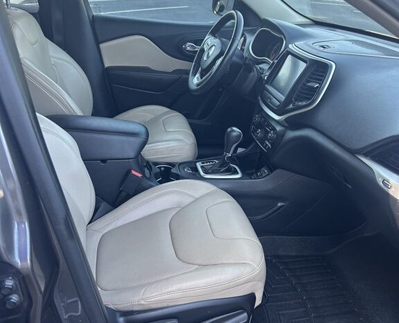 
								Used 2016 JEEP CHEROKEE LIMITED SUV, GREY 2.4L Gas FWD full									
