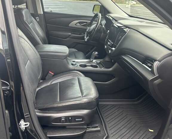 
								Used 2018 CHEVROLET TRAVERSE LT LEATHER SUV, BLACK 3.6L Gas FWD full									