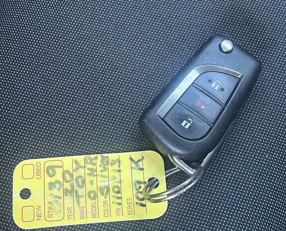 
								Used 2020 TOYOTA C-HR LE Wagon, SILVER 2.0L Gas FWD full									