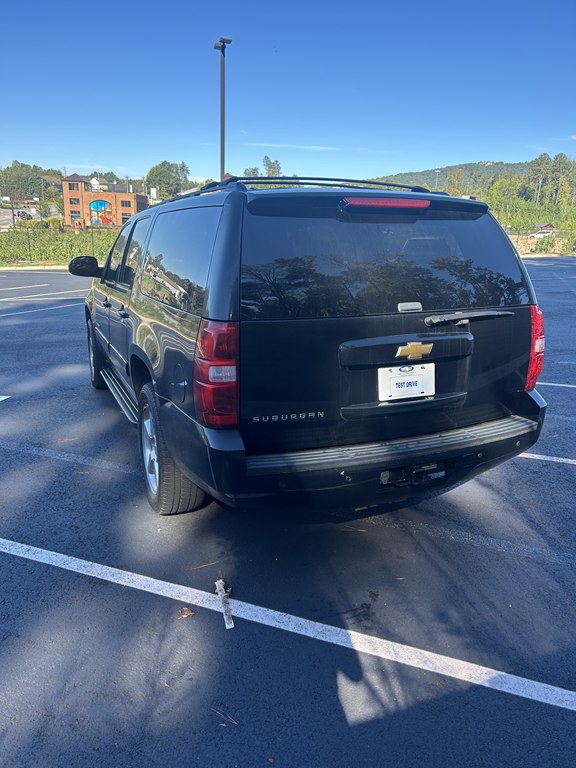Used 2013 CHEVROLET SUBURBAN LT SUV, BLACK 5.3L Flex RWD