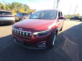 Used 2019 JEEP CHEROKEE LATITUDE SUV, MAROON 2.4L FWD Gas
