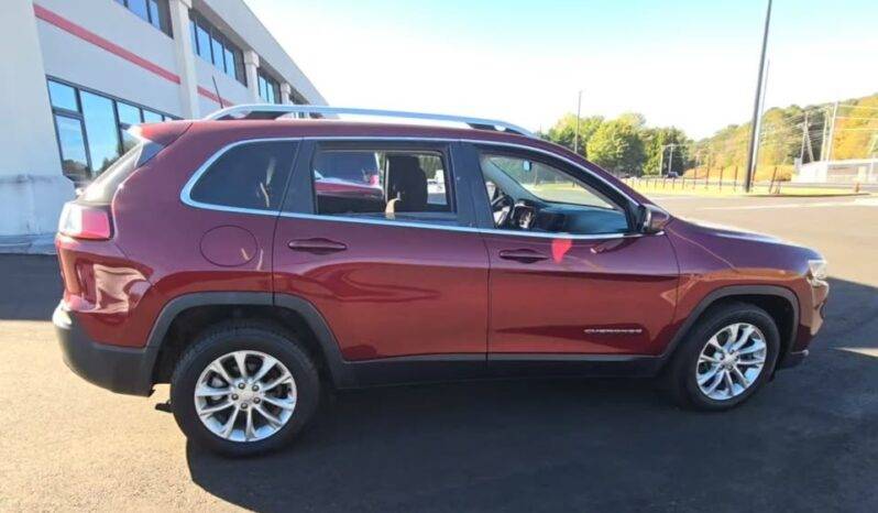
								Used 2019 JEEP CHEROKEE LATITUDE SUV, MAROON 2.4L FWD Gas full									