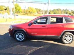 Used 2019 JEEP CHEROKEE LATITUDE SUV, MAROON 2.4L FWD Gas