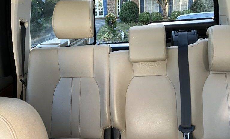 
								Used 2011 LAND ROVER LR4 BASE SUV, BLACK 5.0L Gas 4WD full									