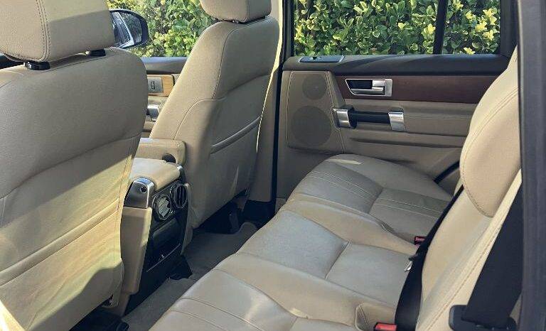 
								Used 2011 LAND ROVER LR4 BASE SUV, BLACK 5.0L Gas 4WD full									