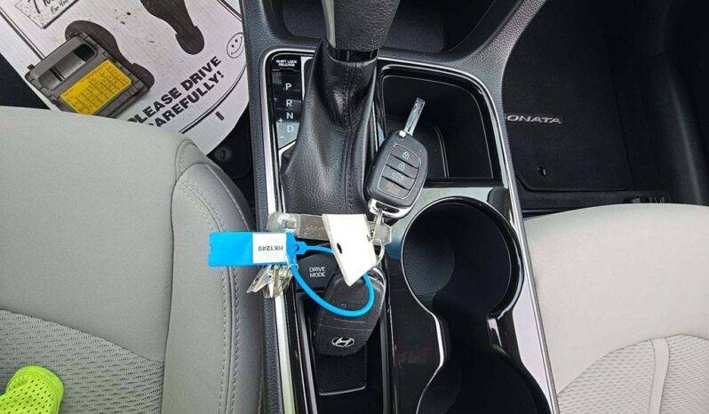 
								Used 2019 HYUNDAI SONATA ECO Sedan, GREY 1.6L FWD Gas full									