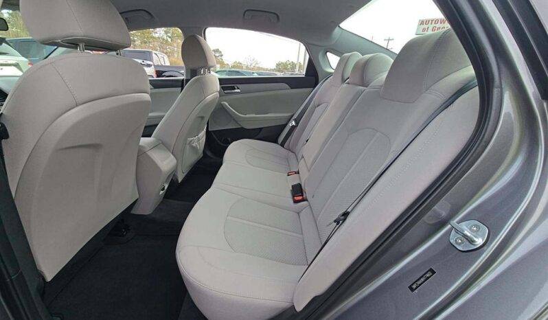 
								Used 2019 HYUNDAI SONATA ECO Sedan, GREY 1.6L FWD Gas full									