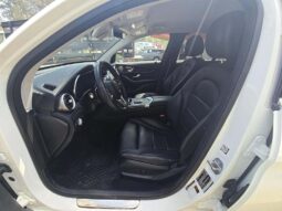 
										Used 2020 MERCEDES-BENZ GLC GLC 300 SUV, WHITE 2.0L Gas RWD full									
