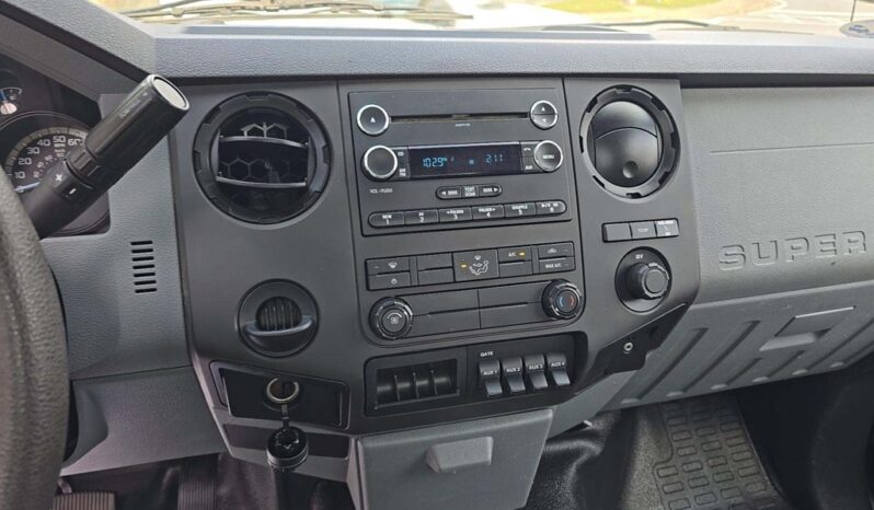 
								Used 2014 FORD F-350 SUPER DUT XL Chassis, WHITE 6.2L Flex RWD full									