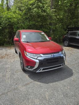 Used 2020 MITSUBISHI OUTLANDER SE SUV, RED 2.4L Gas FWD